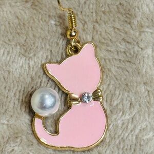 Gold and Pink Cat Earring with Pearl and Crystal